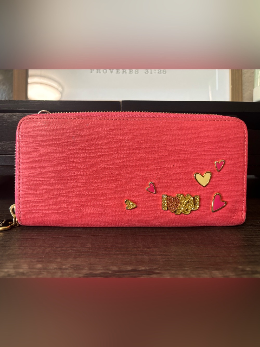 Lovcat Paris Crossbody Zip Around Wallet - Picture 3 of 7